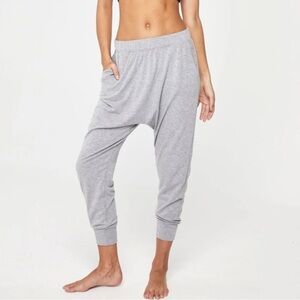 Spiritual Gangster Heather Gray Joggers XS